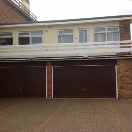 9 Gunfleet Court Lägenhet Clacton-on-Sea Exteriör bild