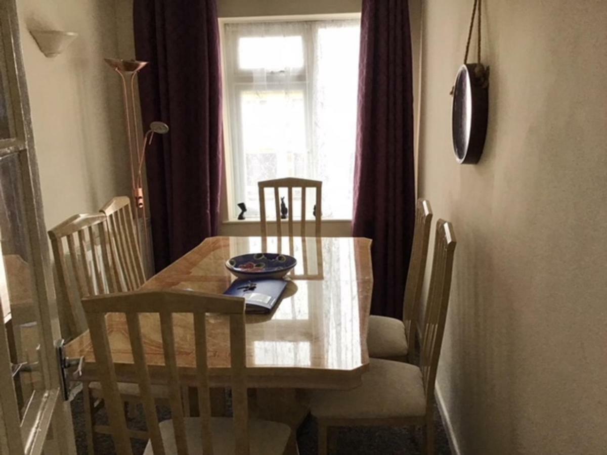 9 Gunfleet Court Lägenhet Clacton-on-Sea Exteriör bild